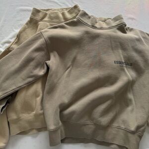 Bundle Fear of God Essentials Cream Mock Pullover